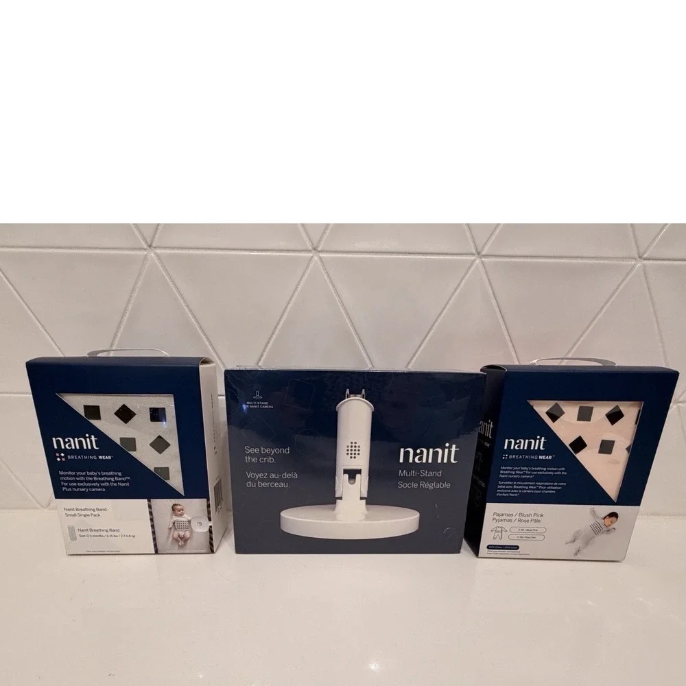 Nanit Multi-Stand and Breathing Wear Bundle Band‎ and 2 Pajamas 0-3M New